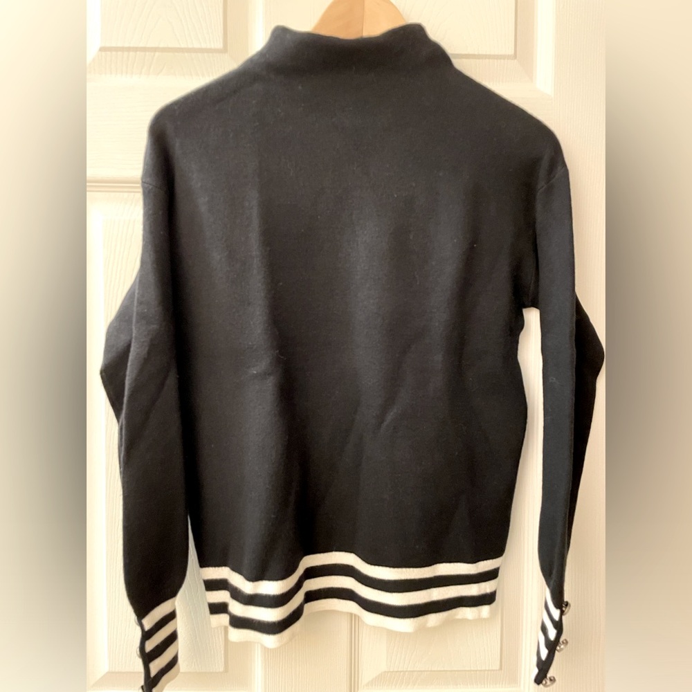TAHARI Black Mock Funnel Turtleneck Sweater White stripe